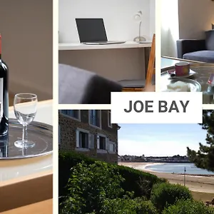 Joe Bay Apartment